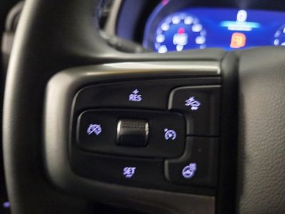 2024 Chevrolet Suburban - Photo 21