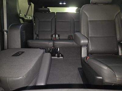 2024 Chevrolet Suburban - Photo 25