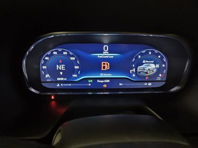 2024 Chevrolet Suburban - Photo 18