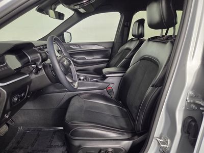 2025 Jeep Grand Cherokee - Photo 13