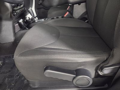 2017 Jeep Wrangler - Photo 12