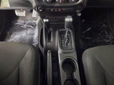 2017 Jeep Wrangler - Photo 14