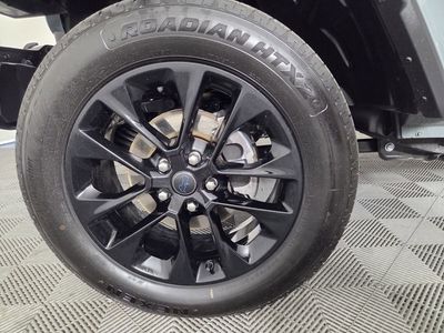2025 Jeep Wrangler - Photo 10