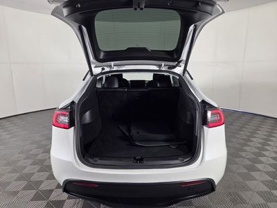2020 Tesla Model Y - Photo 28