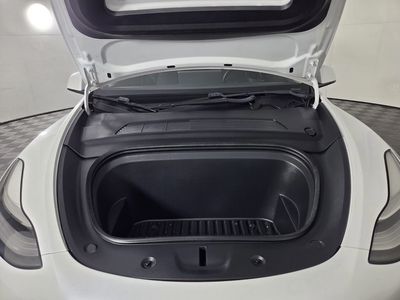 2020 Tesla Model Y - Photo 32