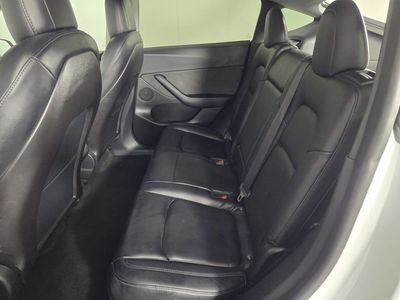 2020 Tesla Model Y - Photo 23