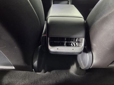 2020 Tesla Model Y - Photo 25