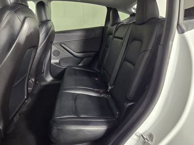 2020 Tesla Model Y - Photo 24