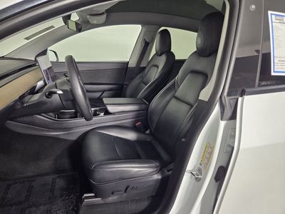 2020 Tesla Model Y - Photo 11