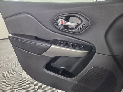 2019 Jeep Cherokee - Photo 19