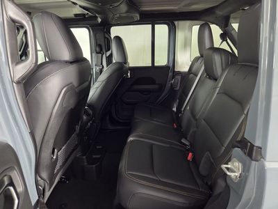 2026 Jeep Wrangler - Photo 18