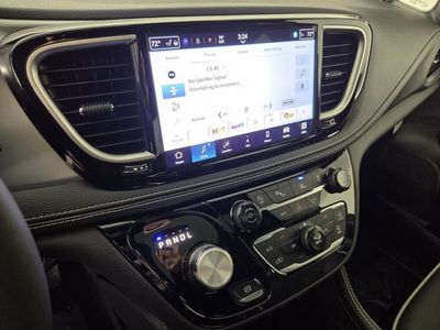 2026 Chrysler Pacifica - Photo 18