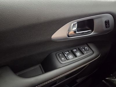 2026 Chrysler Pacifica - Photo 23