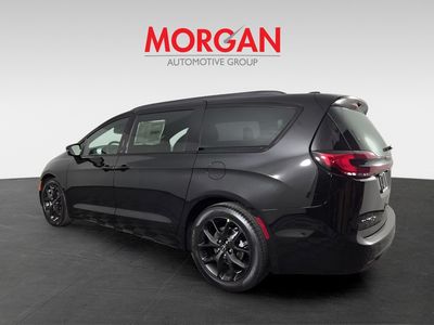 2026 Chrysler Pacifica - Photo 6
