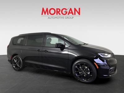 2026 Chrysler Pacifica - Photo 2