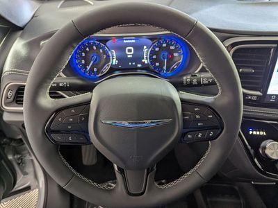 2026 Chrysler Pacifica - Photo 19
