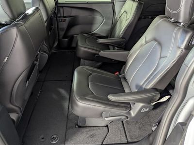 2026 Chrysler Pacifica - Photo 14