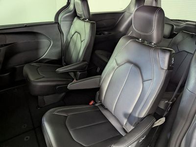 2026 Chrysler Pacifica - Photo 15