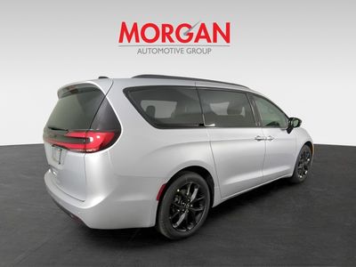 2026 Chrysler Pacifica - Photo 5