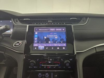 2025 Jeep Grand Cherokee - Photo 14