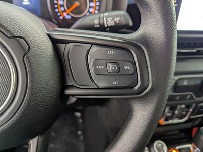 2026 Jeep Wrangler — photo 20 view