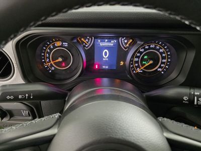 2026 Jeep Wrangler - Photo 18