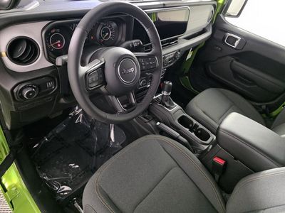 2026 Jeep Wrangler - Photo 11
