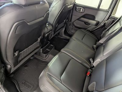 2026 Jeep Wrangler - Photo 15