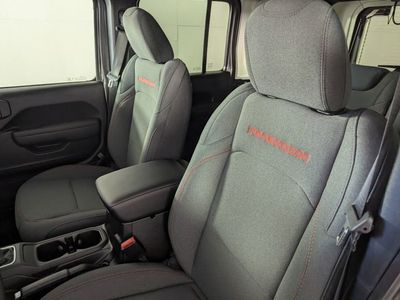 2026 Jeep Wrangler - Photo 11