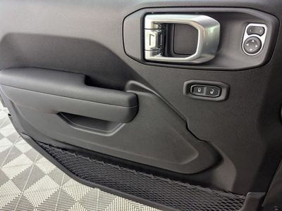 2026 Jeep Wrangler - Photo 29