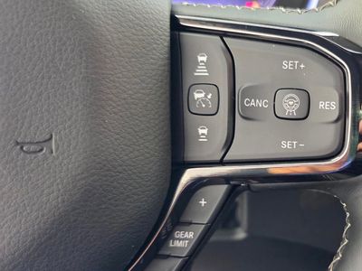 2026 Ram 1500 — photo 18 view