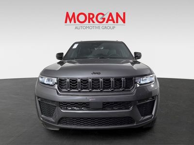 2026 Jeep Grand Cherokee — photo 9 view