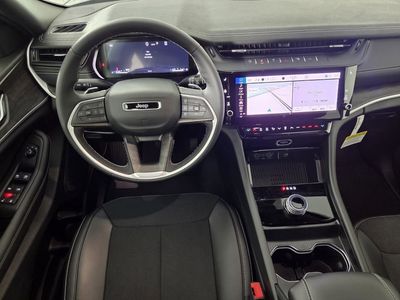 2026 Jeep Grand Cherokee — photo 12 view