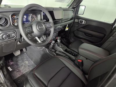 2026 Jeep Gladiator - Photo 13