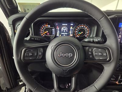 2026 Jeep Gladiator - Photo 12
