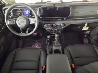 2026 Jeep Gladiator - Photo 19
