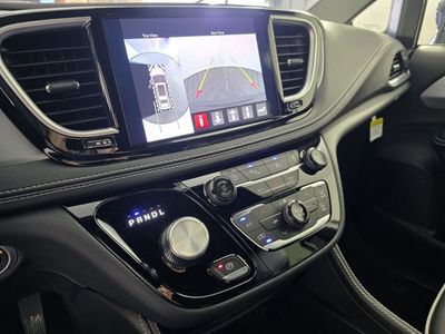 2026 Chrysler Pacifica - Photo 23