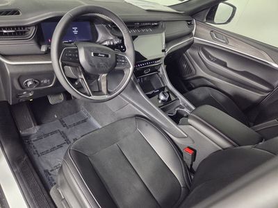 2026 Jeep Grand Cherokee - Photo 12