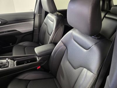 2026 Jeep Compass — photo 13 view