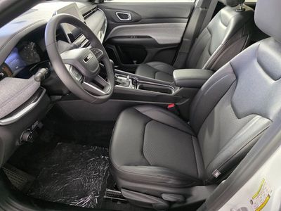 2026 Jeep Compass — photo 11 view