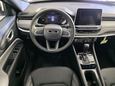 2026 Jeep Compass — photo 14 view