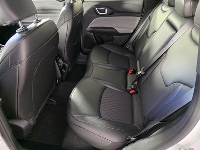 2026 Jeep Compass — photo 15 view