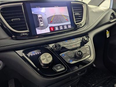2026 Chrysler Pacifica — photo 22 view