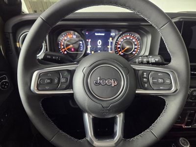 2026 Jeep Wrangler - Photo 13