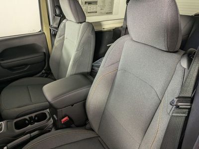 2026 Jeep Wrangler - Photo 12
