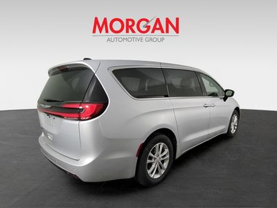 2026 Chrysler Pacifica — detail view