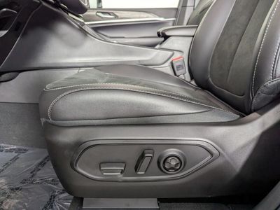 2026 Jeep Grand Cherokee - Photo 13