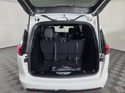 2026 Chrysler Pacifica — photo 20 view