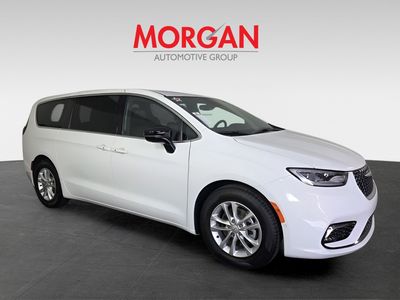 2026 Chrysler Pacifica — side profile view
