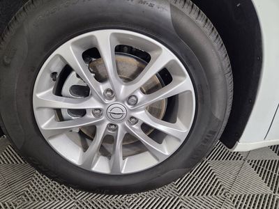 2026 Chrysler Pacifica — photo 8 view